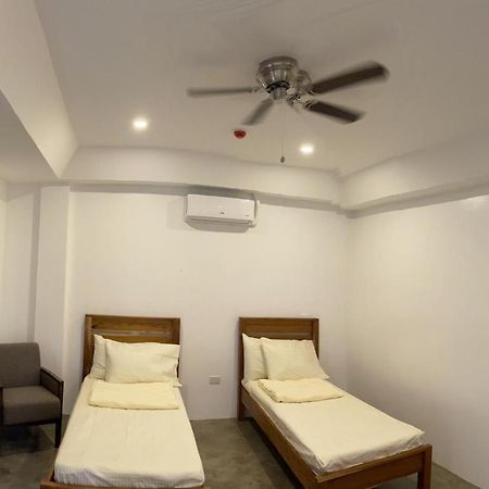 P&B Residences ليغاسبي المظهر الخارجي الصورة