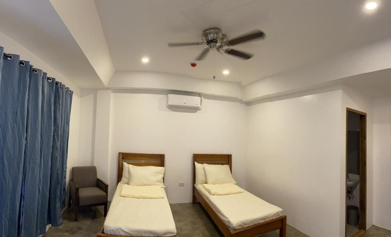 P&B Residences ليغاسبي المظهر الخارجي الصورة
