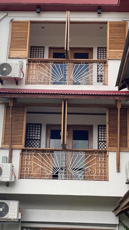 P&B Residences ليغاسبي المظهر الخارجي الصورة
