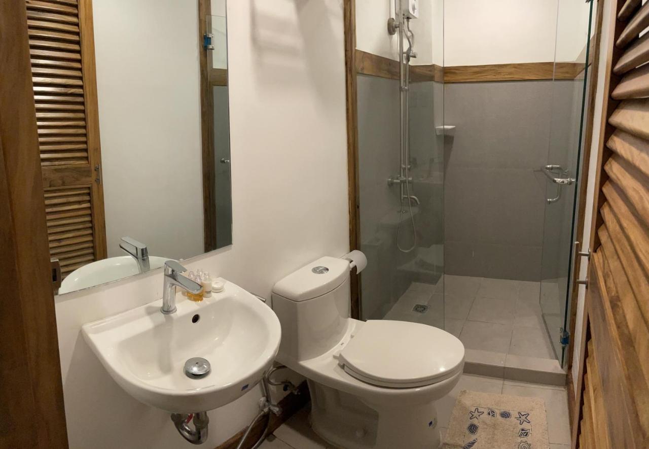 P&B Residences ليغاسبي المظهر الخارجي الصورة