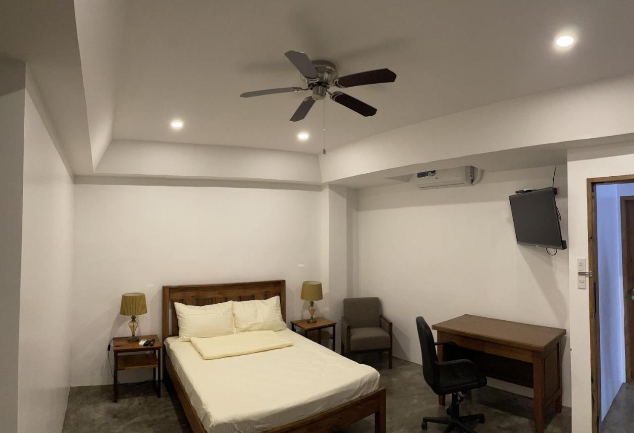 P&B Residences ليغاسبي المظهر الخارجي الصورة